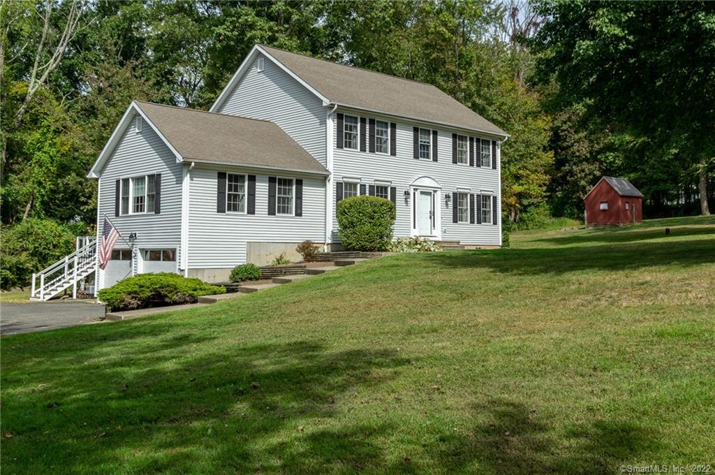 526 Luther Drive Southbury CT 06488