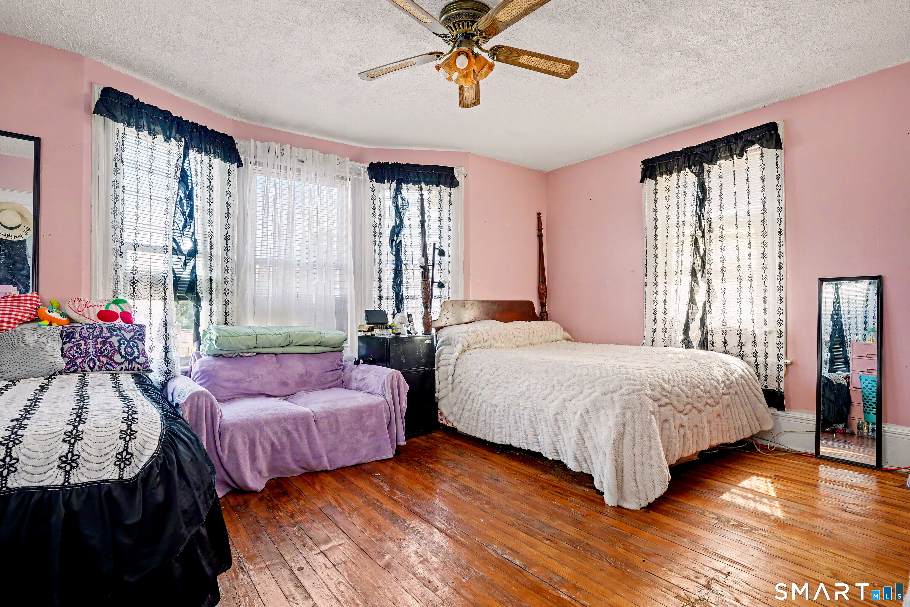 527 Colorado Avenue Bridgeport CT 06605