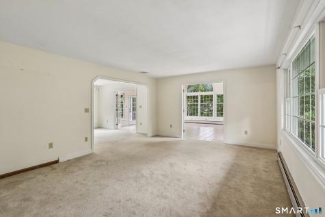 10 Terra Glen Road Danbury CT 06811