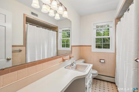 10 Terra Glen Road Danbury CT 06811