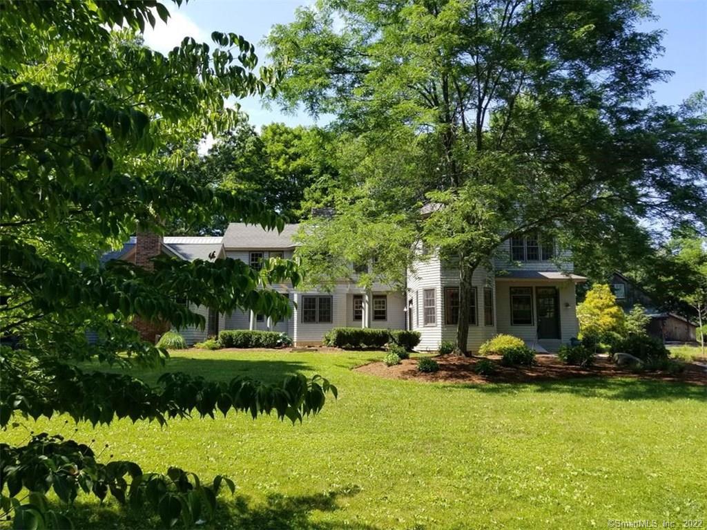 11 Burr Hill Road Killingworth CT 06419