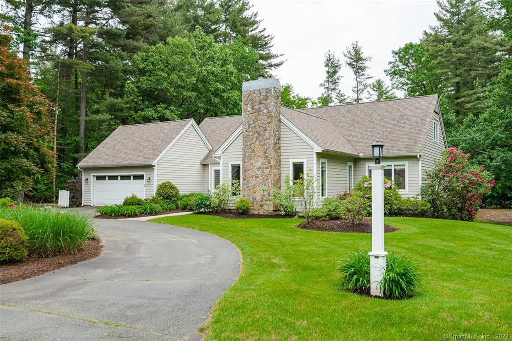 11 Foxcroft Run Avon CT 06001