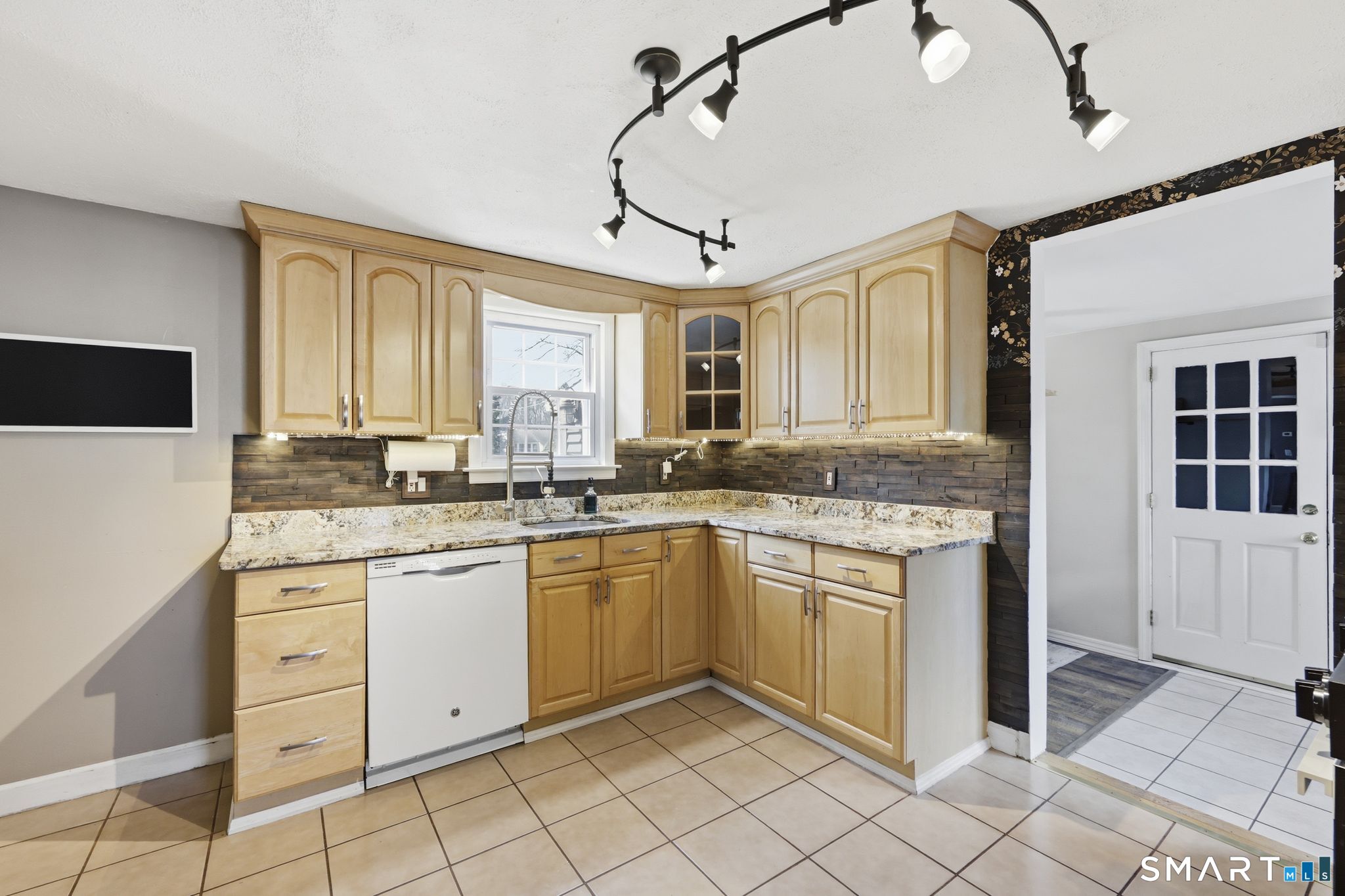 41 Oak Street East Hartford CT 06118