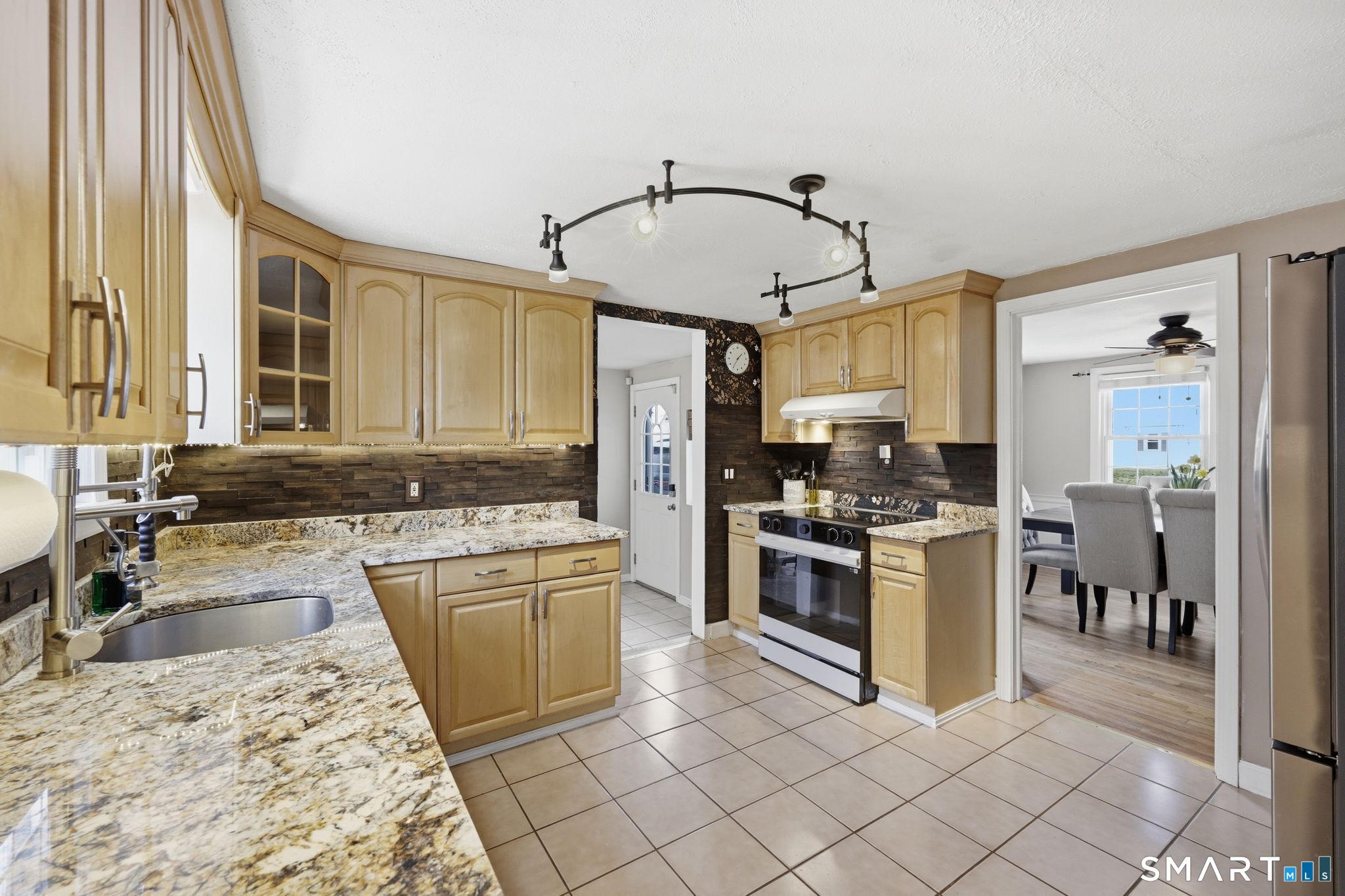 41 Oak Street East Hartford CT 06118