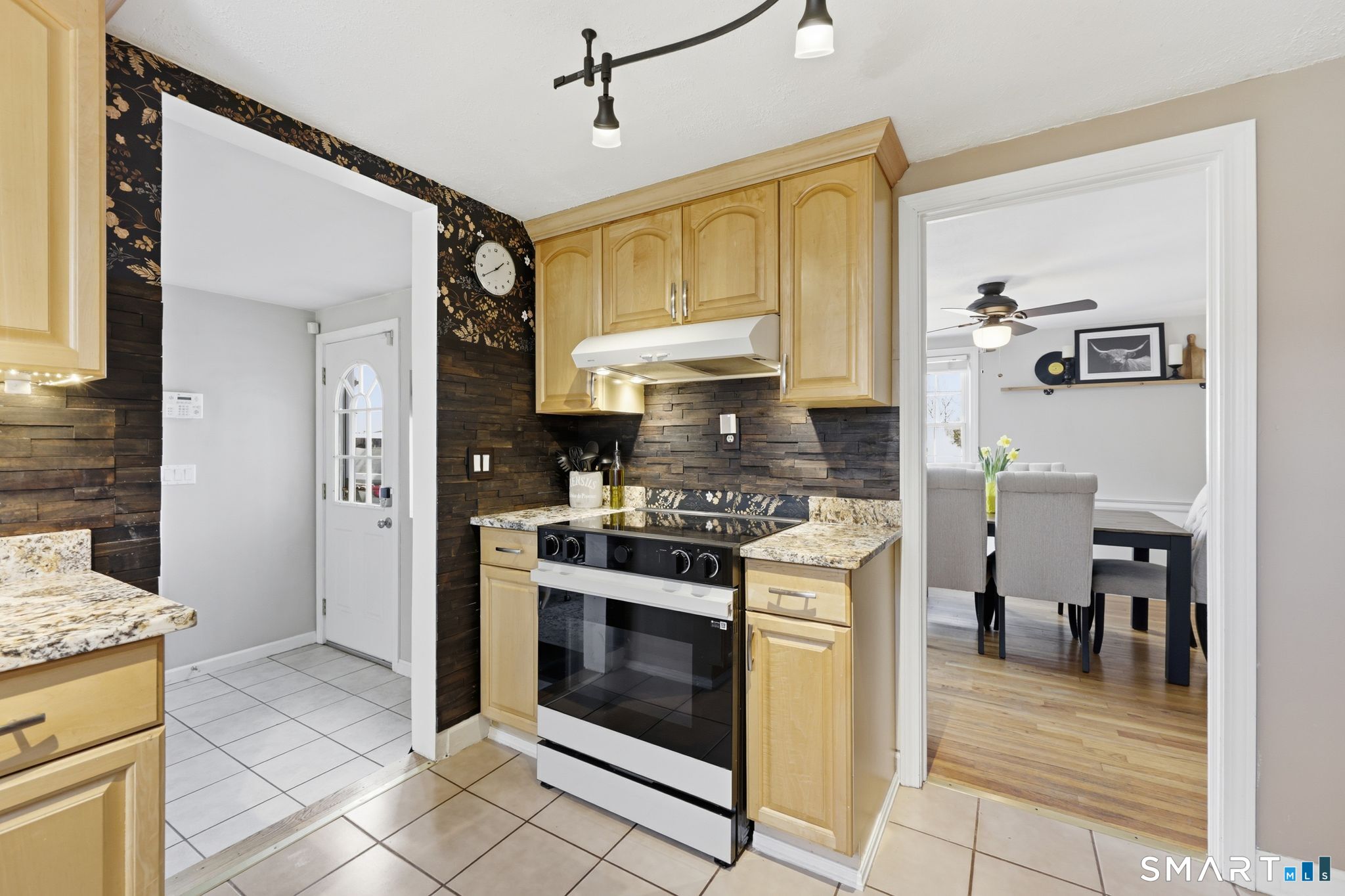 41 Oak Street East Hartford CT 06118