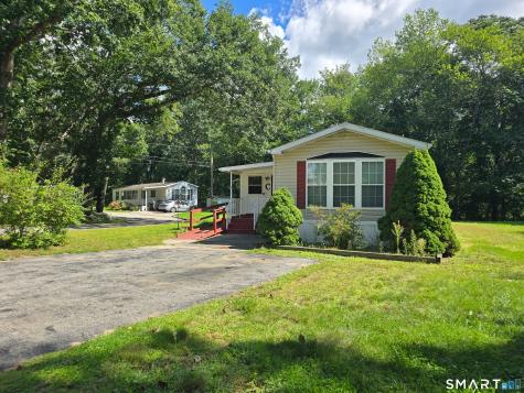 136 Hunters Road Norwich CT 06360