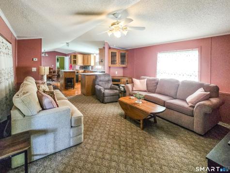 136 Hunters Road Norwich CT 06360