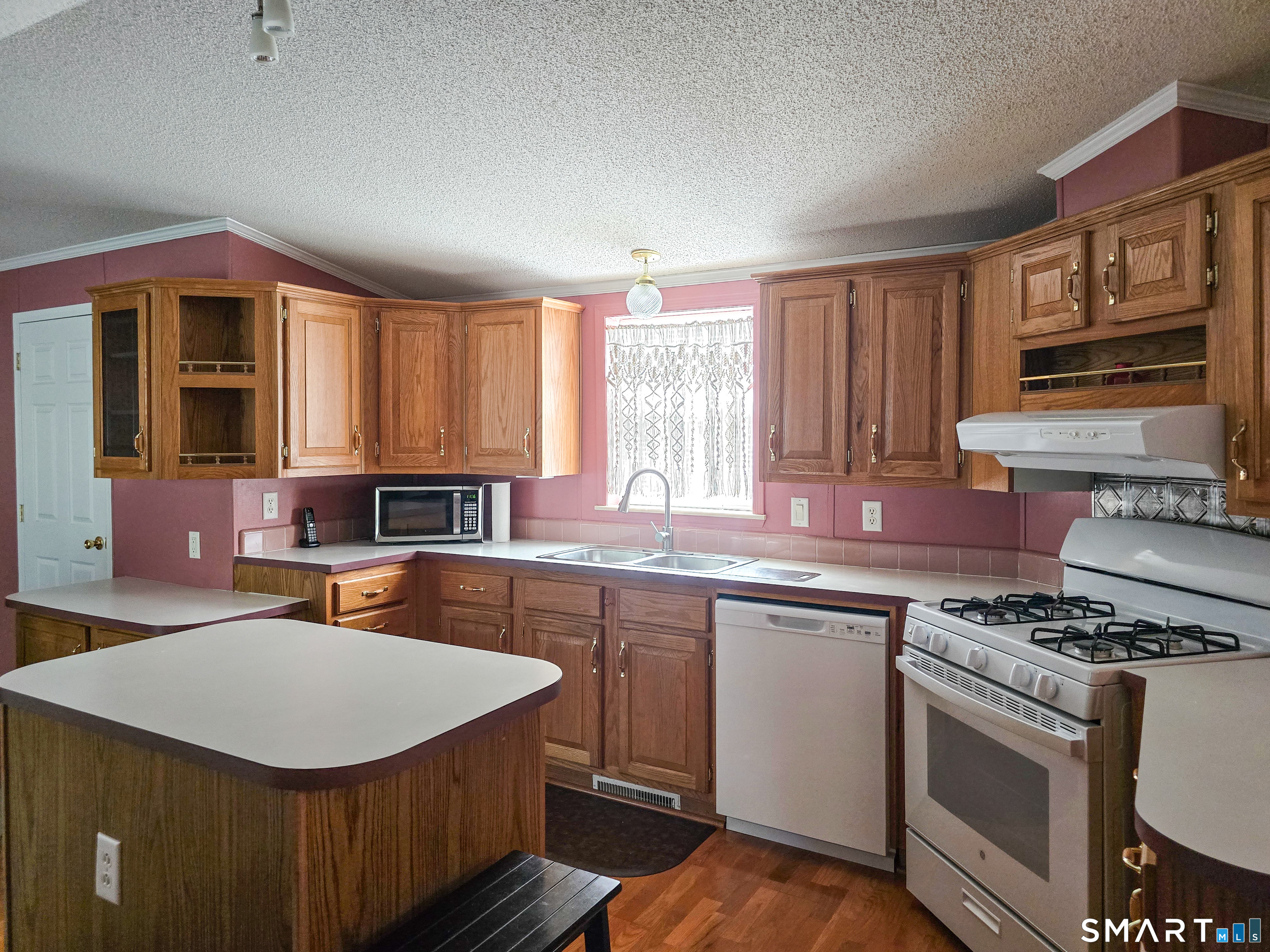 136 Hunters Road Norwich CT 06360