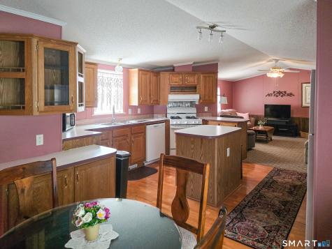136 Hunters Road Norwich CT 06360