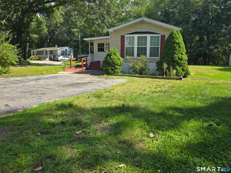136 Hunters Road Norwich CT 06360