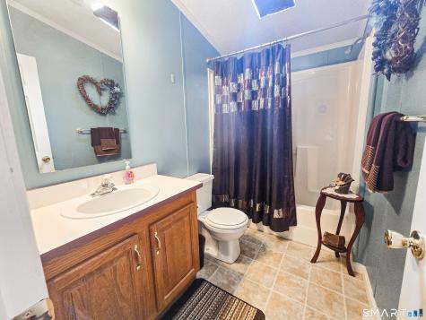 136 Hunters Road Norwich CT 06360