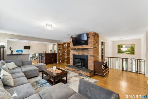 976 Old Waterbury Road Southbury CT 06488