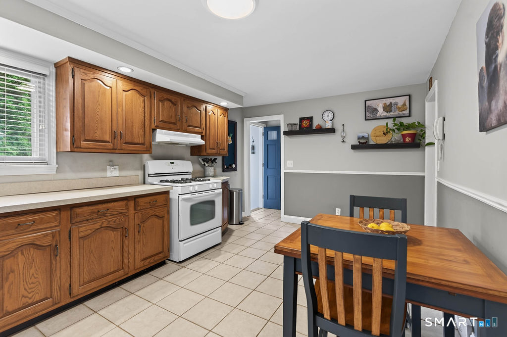 20 W End Avenue Branford CT 06405