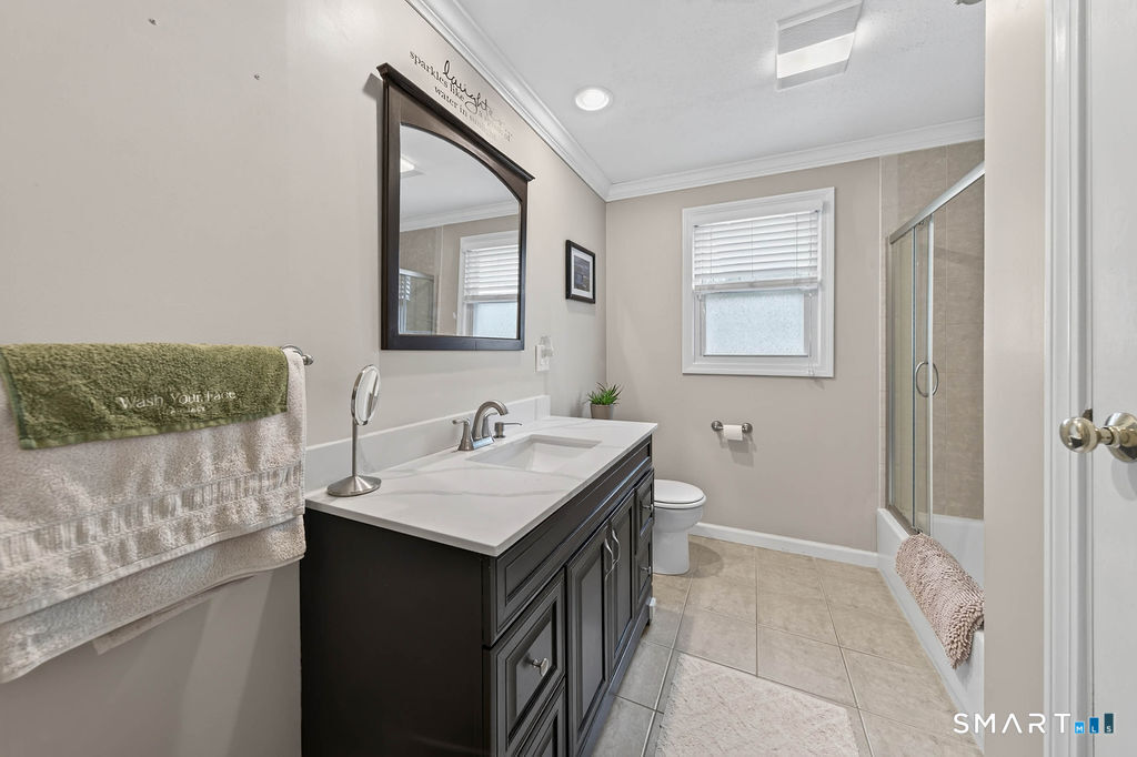 20 W End Avenue Branford CT 06405