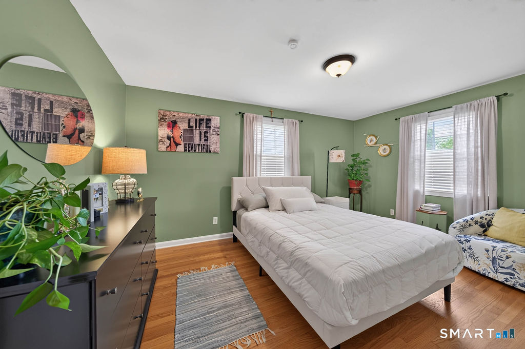 20 W End Avenue Branford CT 06405