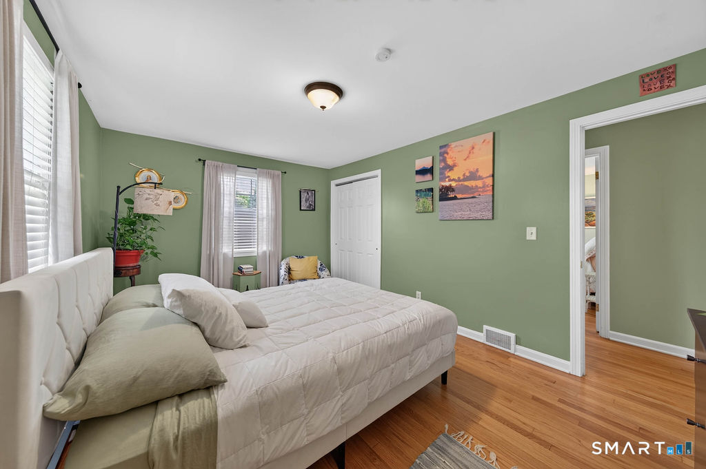 20 W End Avenue Branford CT 06405