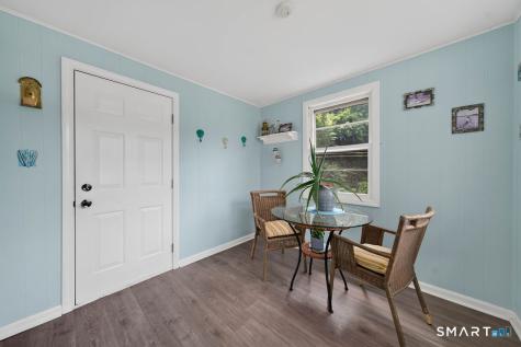 20 W End Avenue Branford CT 06405