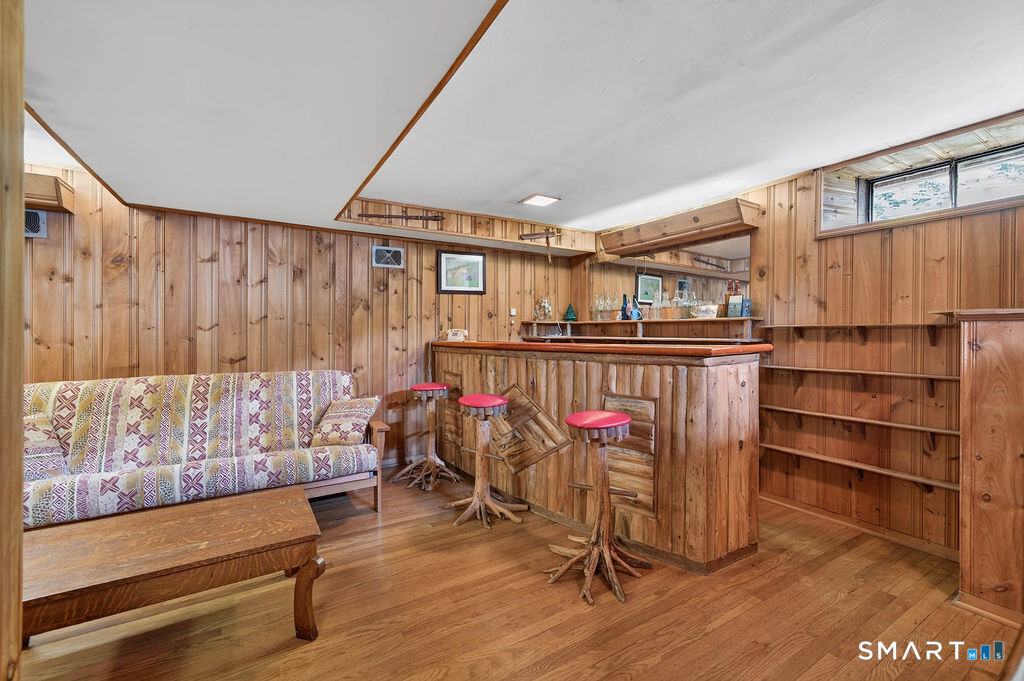 20 W End Avenue Branford CT 06405