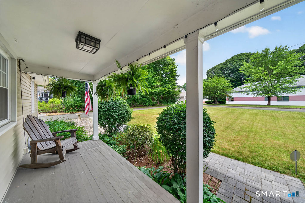 20 W End Avenue Branford CT 06405