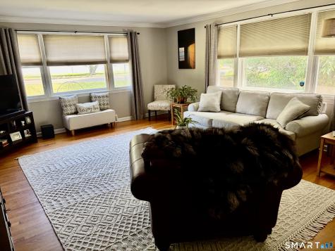 20 W End Avenue Branford CT 06405