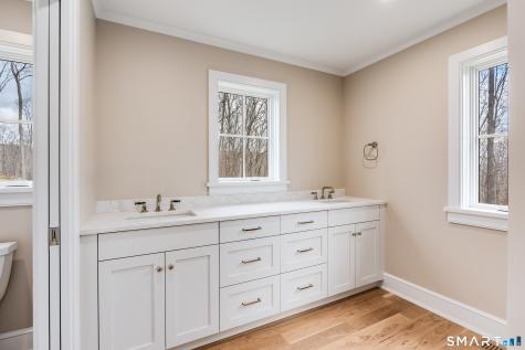 703 Fox Hopyard Road East Haddam CT 06423