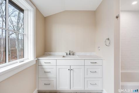 703 Fox Hopyard Road East Haddam CT 06423