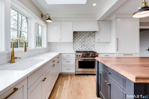 703 Fox Hopyard Road East Haddam CT 06423