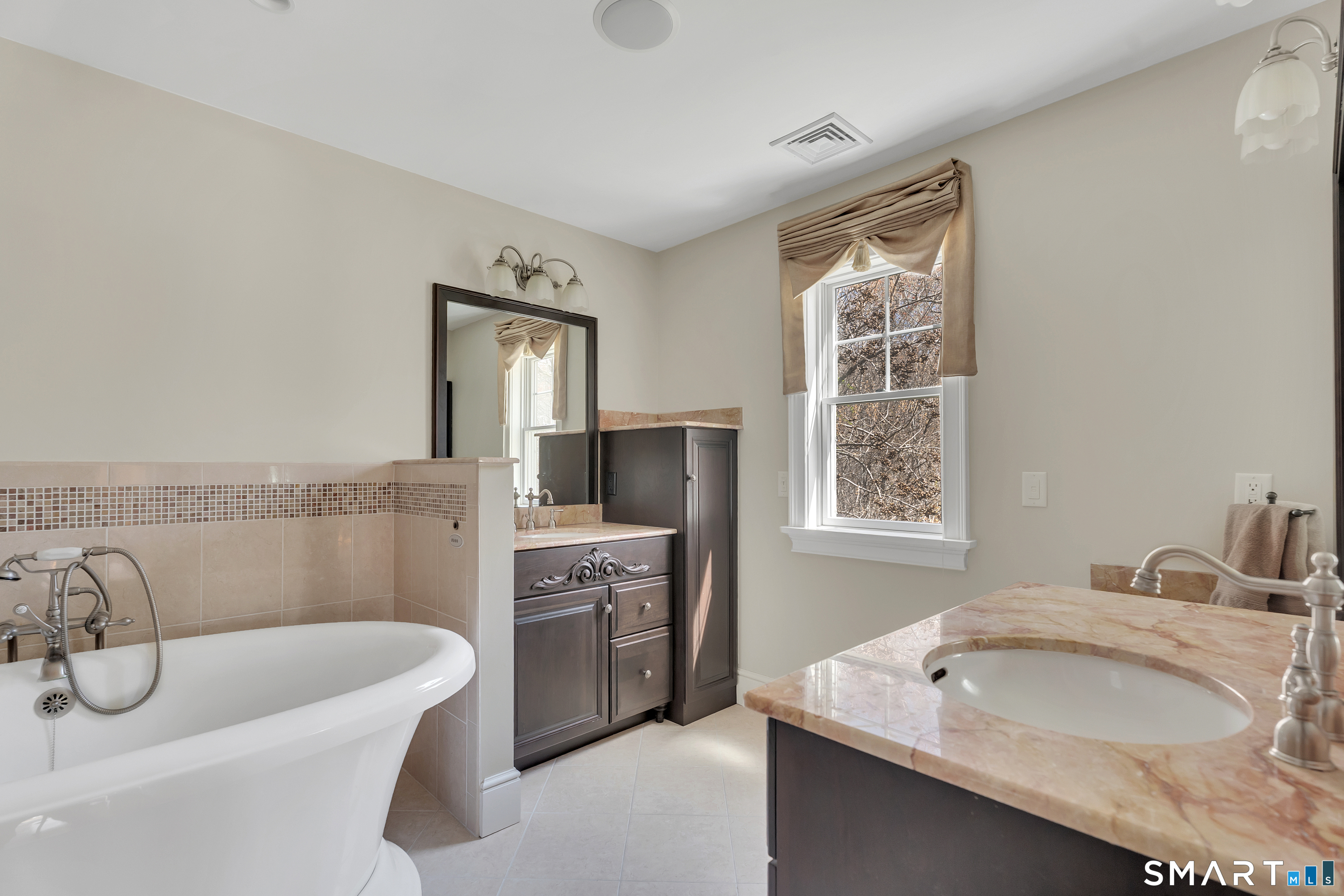 212 Flanders Road Stonington CT 06378