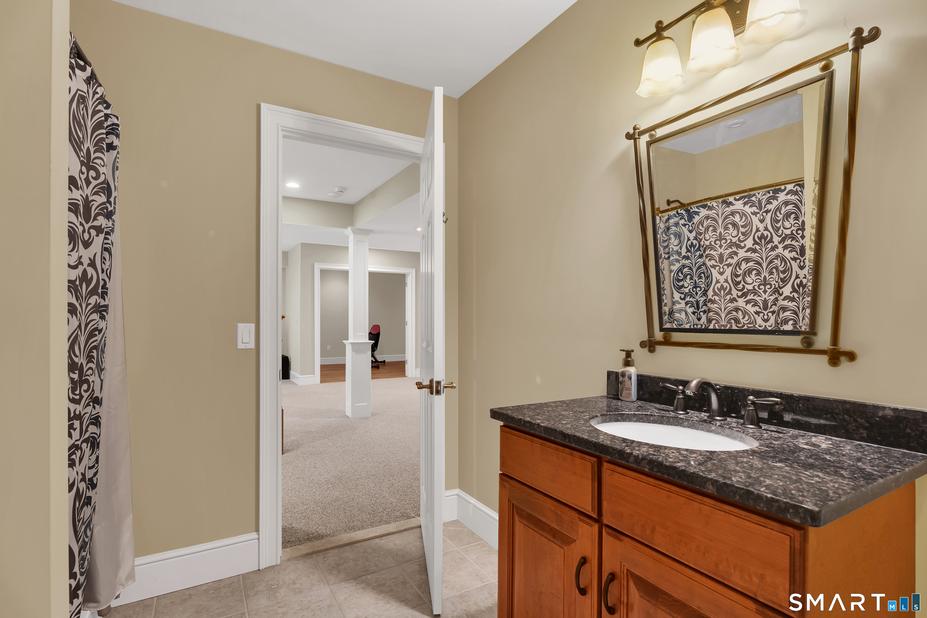 212 Flanders Road Stonington CT 06378