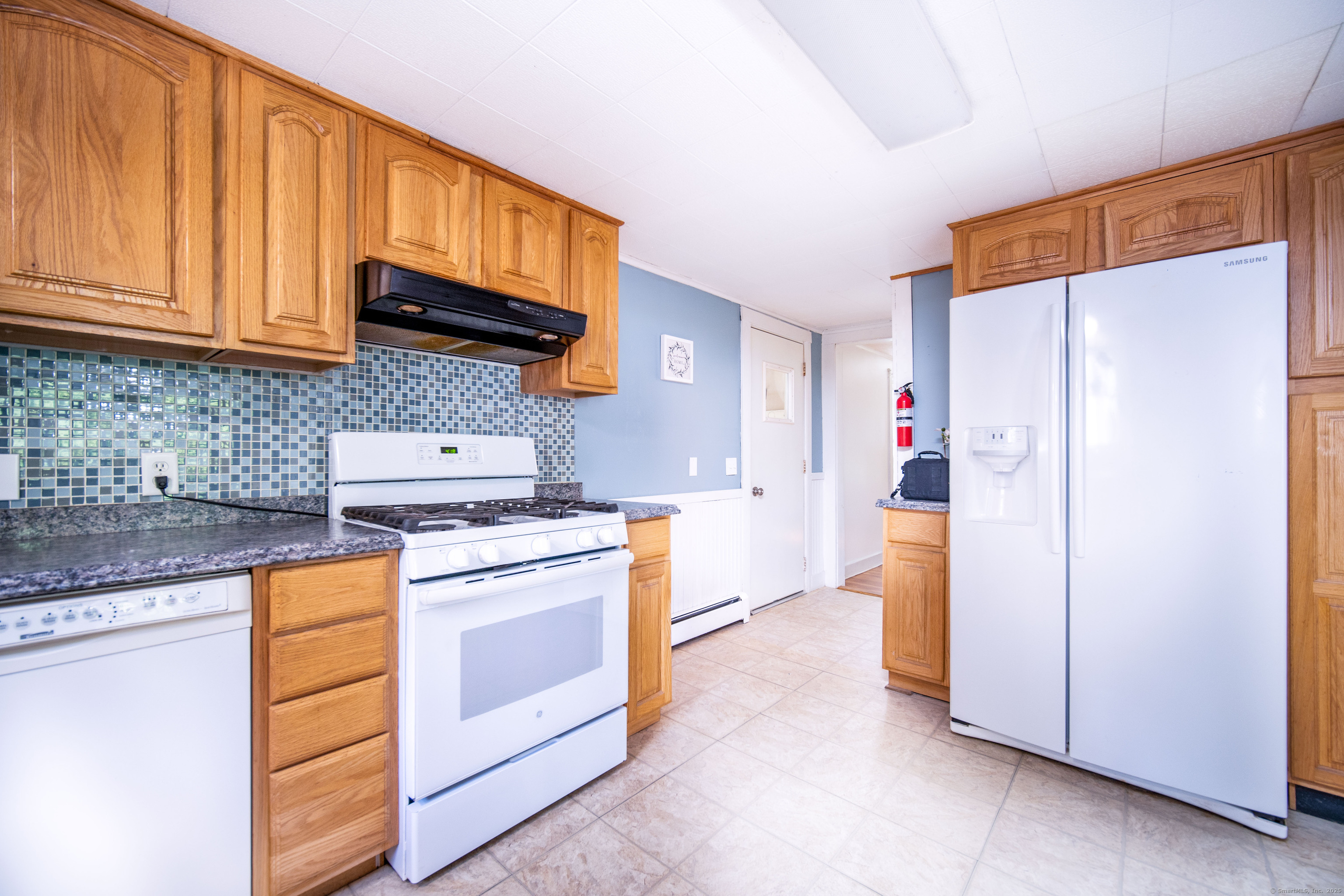 201 Main Street Hampton CT 06247