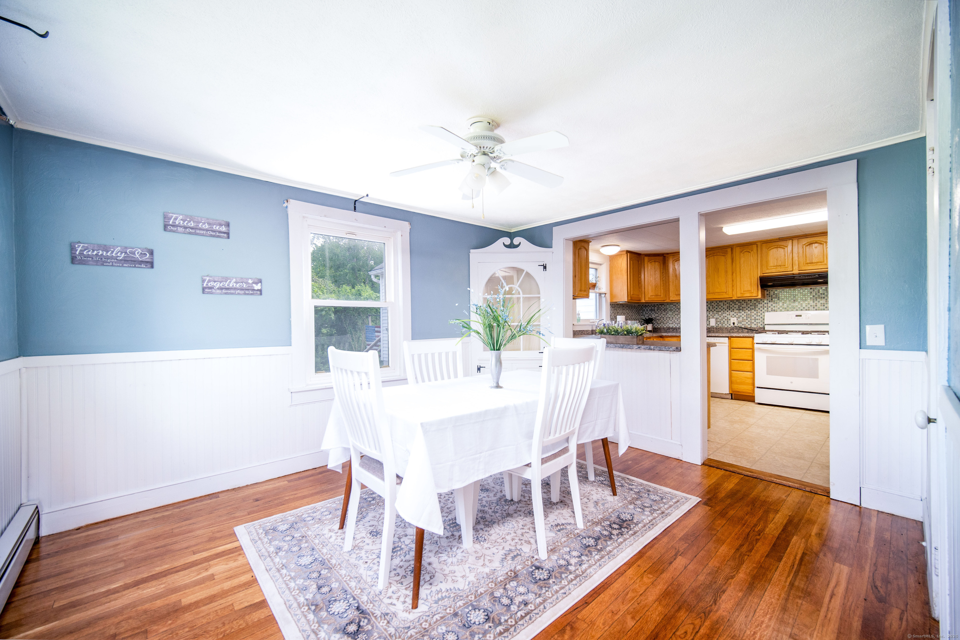 201 Main Street Hampton CT 06247