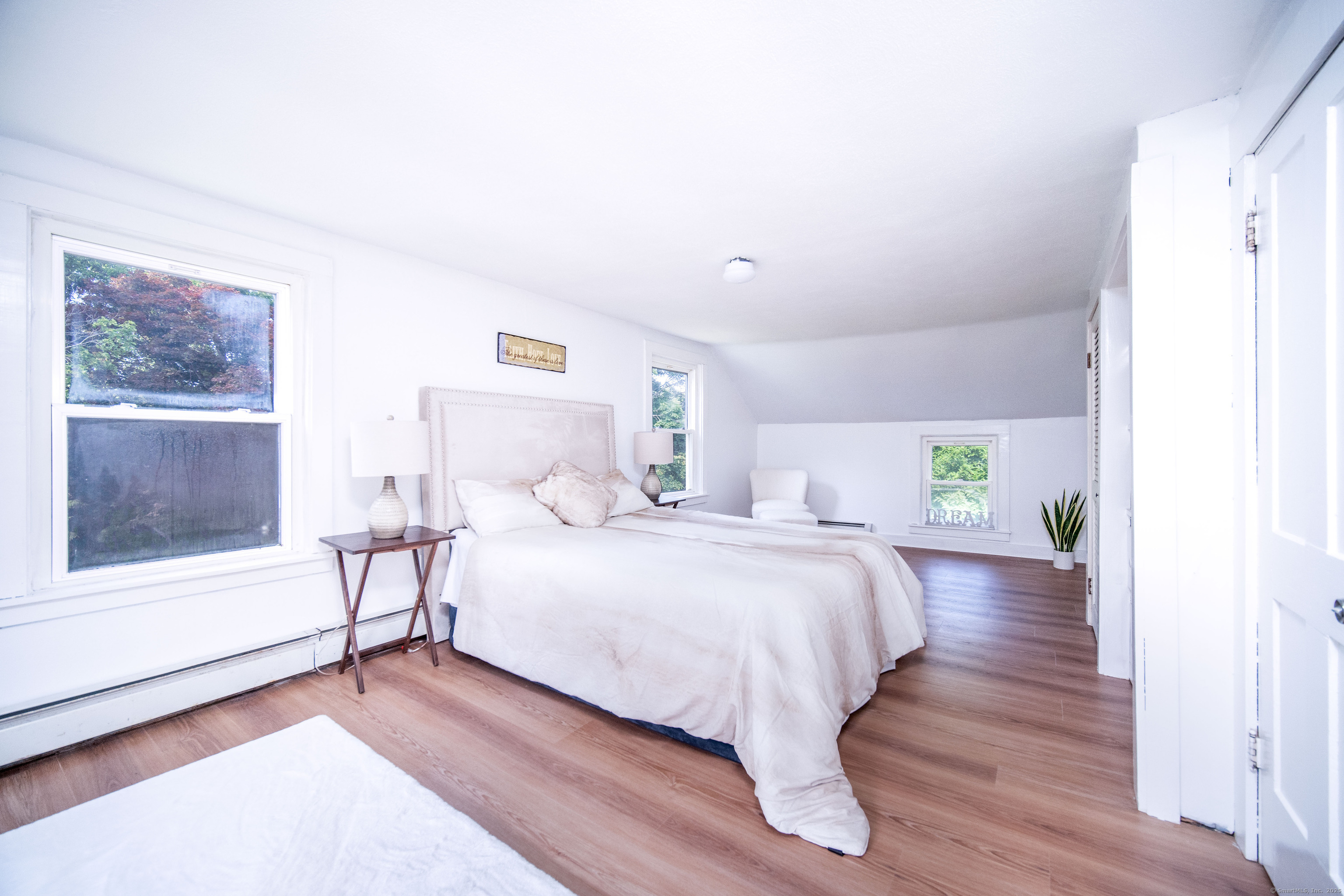 201 Main Street Hampton CT 06247