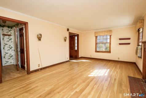 160 Astoria Avenue Bridgeport CT 06604