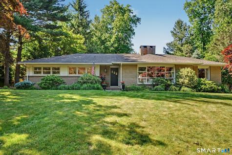 19 Crooked Trail Norwalk CT 06853