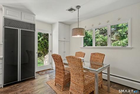 19 Crooked Trail Norwalk CT 06853