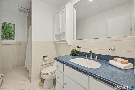 19 Crooked Trail Norwalk CT 06853