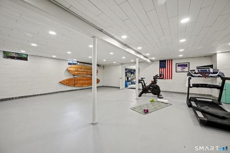 19 Crooked Trail Norwalk CT 06853