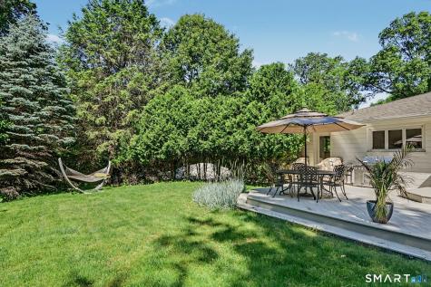 19 Crooked Trail Norwalk CT 06853