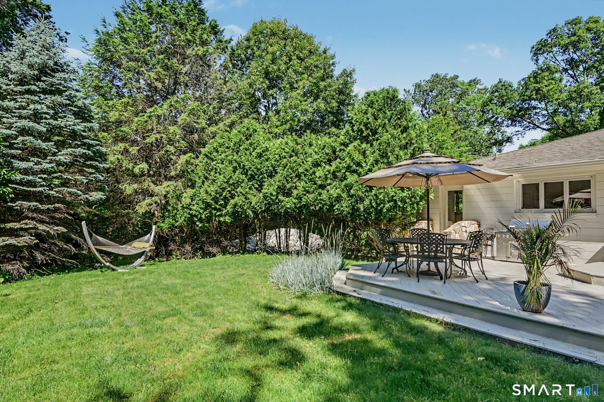 19 Crooked Trail Norwalk CT 06853