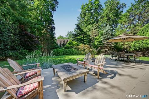 19 Crooked Trail Norwalk CT 06853