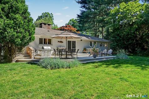 19 Crooked Trail Norwalk CT 06853