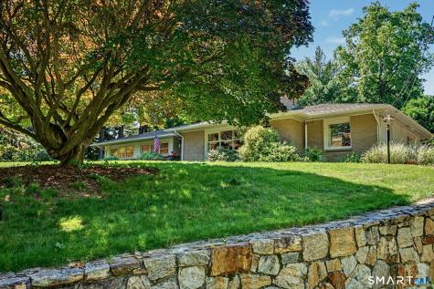 19 Crooked Trail Norwalk CT 06853