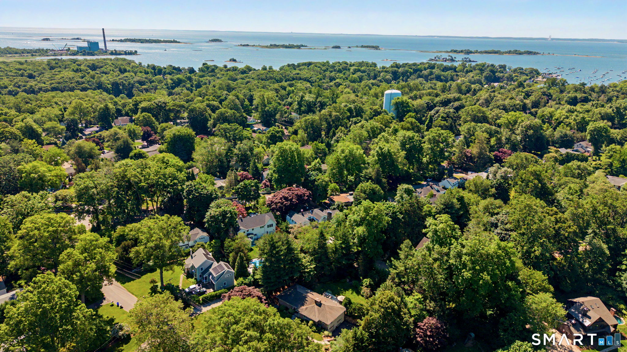 19 Crooked Trail Norwalk CT 06853