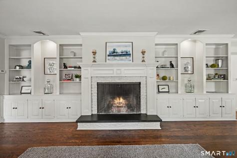 19 Crooked Trail Norwalk CT 06853