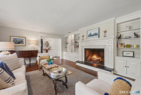 19 Crooked Trail Norwalk CT 06853