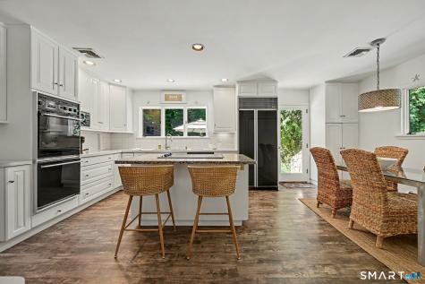 19 Crooked Trail Norwalk CT 06853