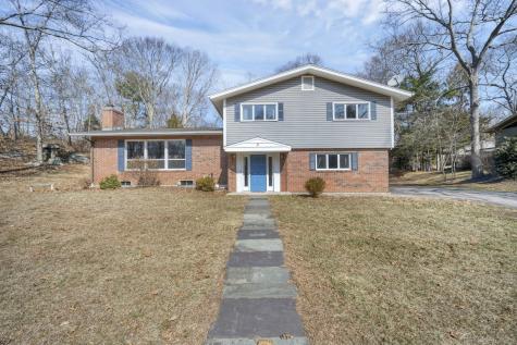 3 West Ridge Circle East Lyme CT 06357