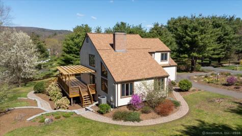 24 Meadow Crossing Simsbury CT 06070
