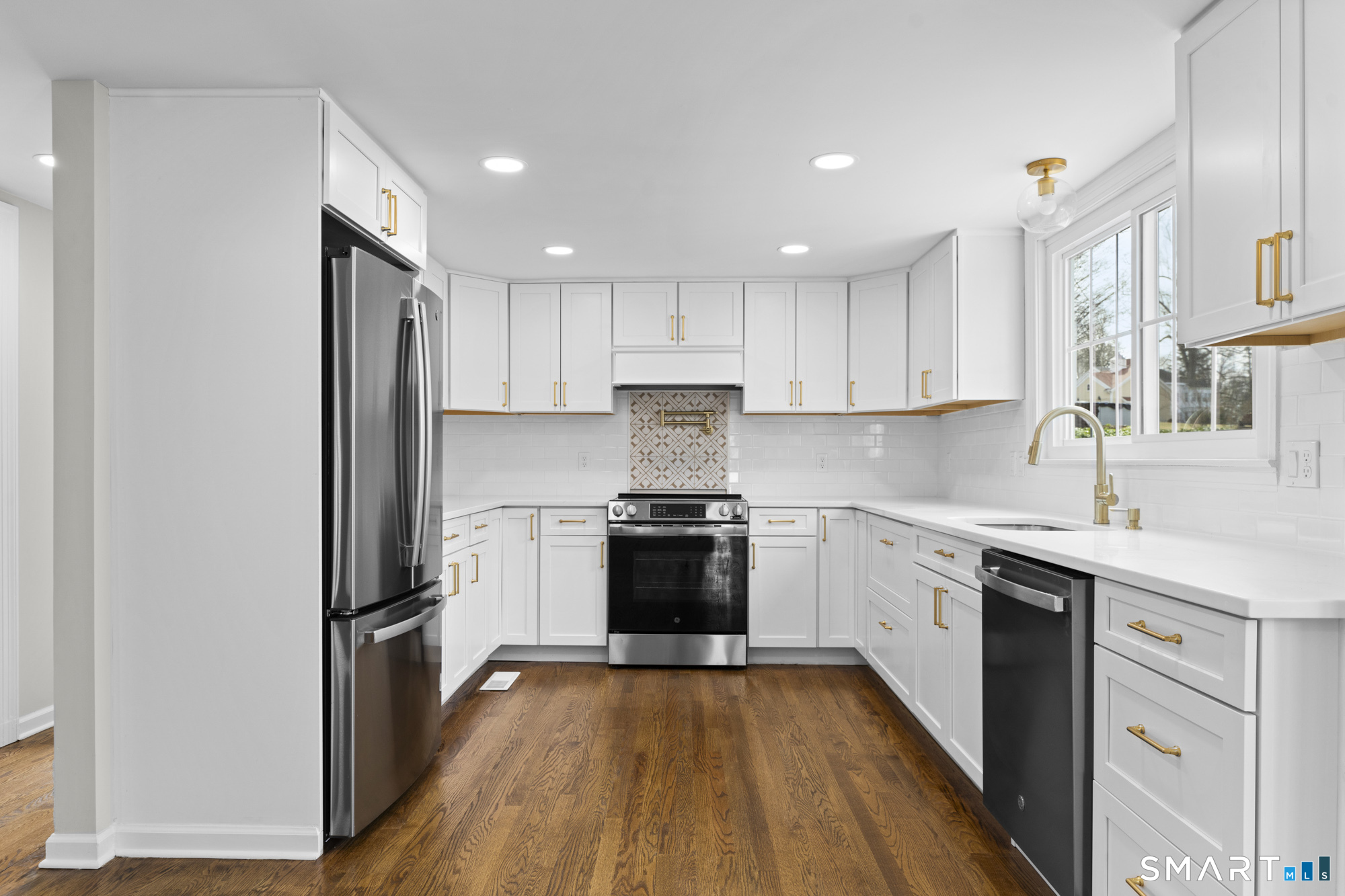 39 Marbern Drive Suffield CT 06078