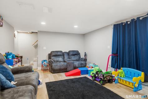 143 Beth Lane Waterbury CT 06705